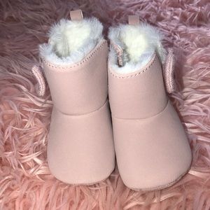 Carters 3-6 month pink winter boots